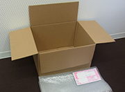 宅配キットをお届けいたします。