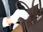 到着した品物を無料査定いたします。